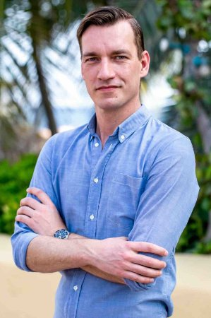 Erik Baumann — portret